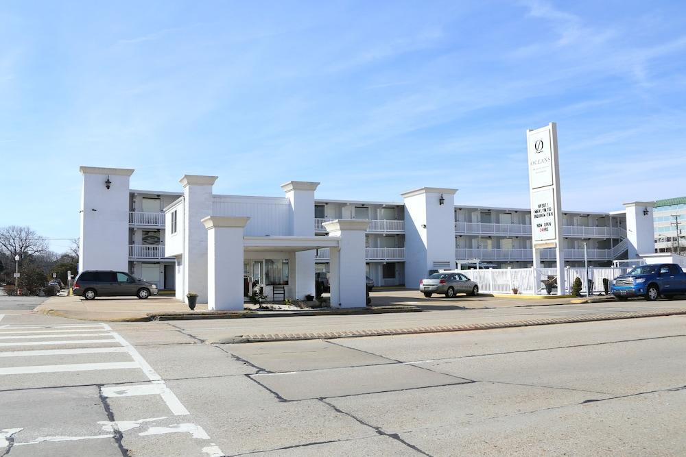 Hotel Oceans 2700 Virginia Beach Esterno foto