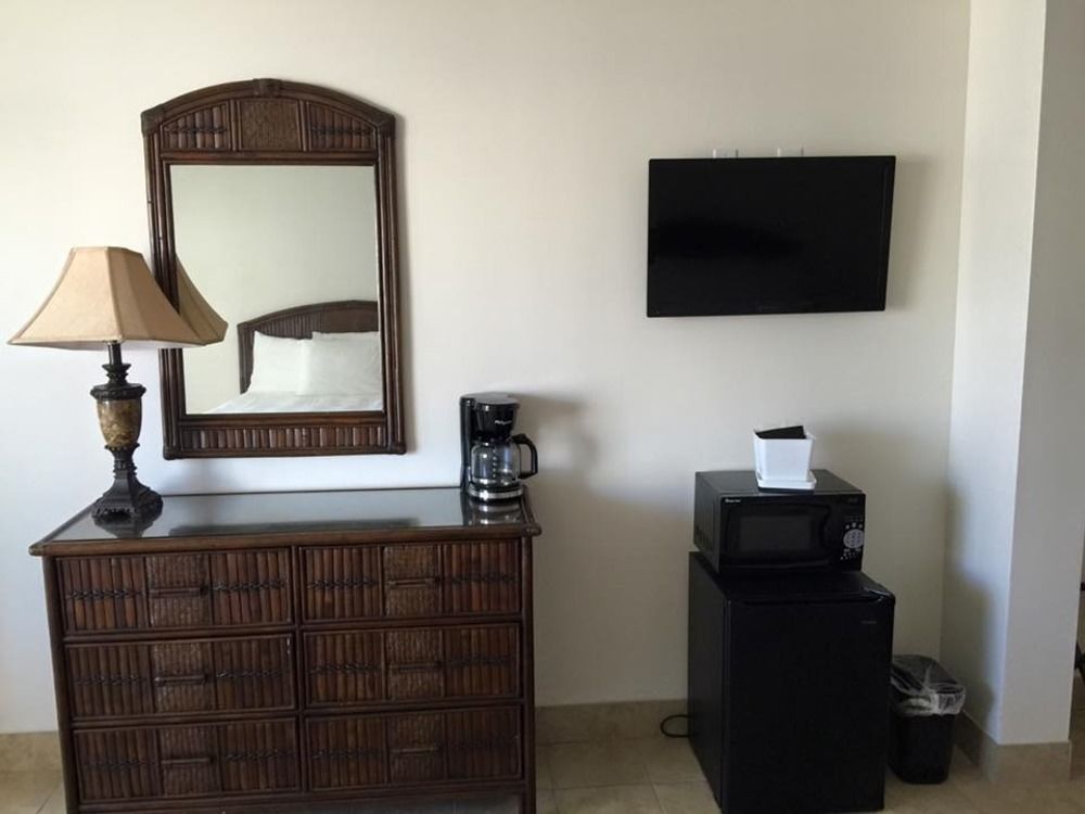 Hotel Oceans 2700 Virginia Beach Esterno foto